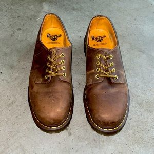 Dr. Martens 1561 men’s shoes